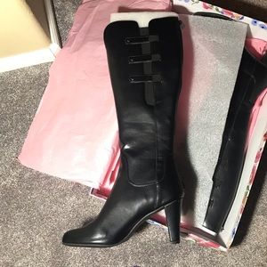 Beautiful knee high boots black
